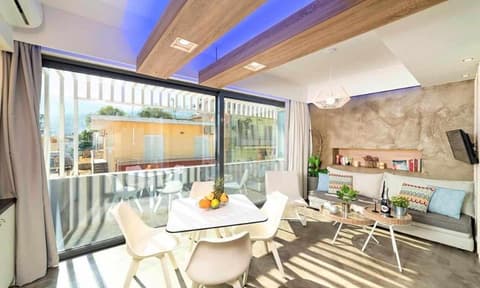 Erasmia Beachside Suites