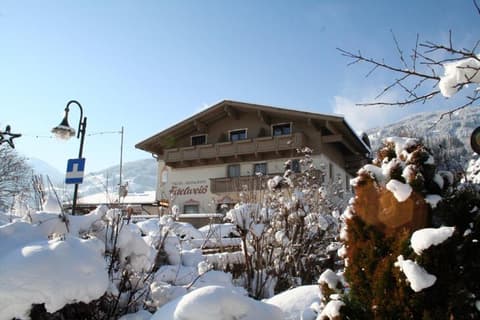 Hotel Edelweiss, 