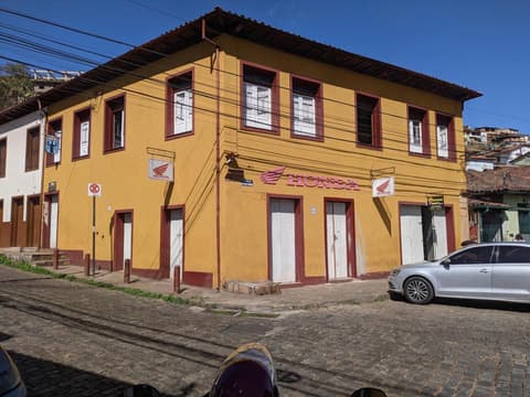 Quarto inteiro, próx ao Centro - República Saideira