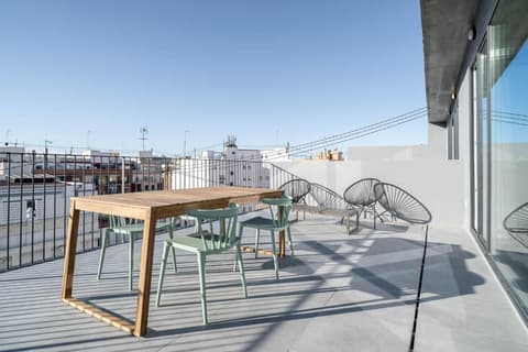 Limehome Valencia Carrer de Sant Jacint, 