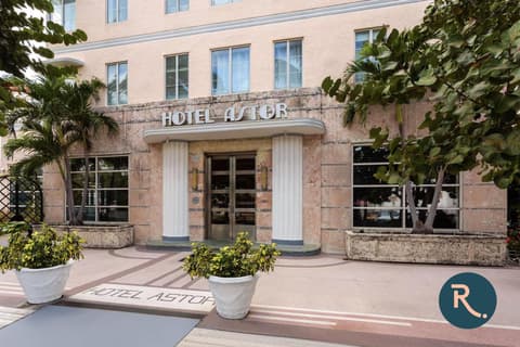 Roami at Hotel Astor