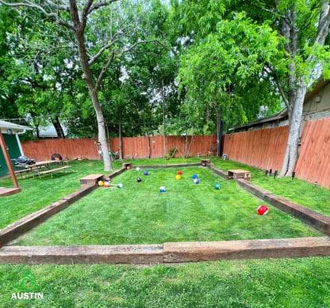 Austin Uncommon Room Rentals, 