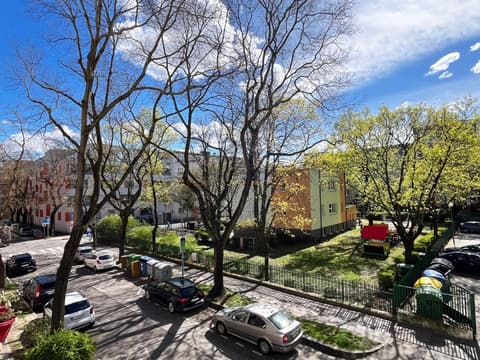 Sunny apartment near city centre