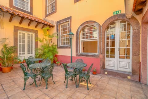 O Cantinho da Mariazinha by Amazing Madeira