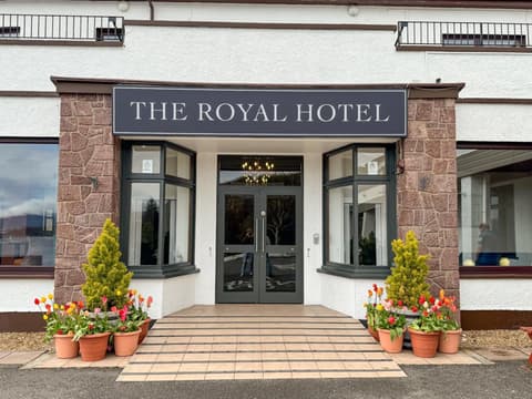 The Royal Hotel, 