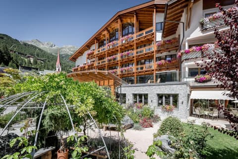 Das Central – Alpine . Luxury . Life, 