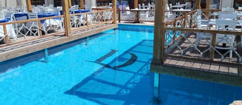 Suite privata al Domina club resort Acquamarine, Coral Bay, spa e casinó.