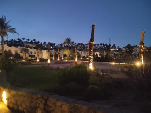 Suite privata al Domina club resort Acquamarine, Coral Bay, spa e casinó.
