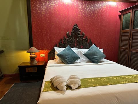 Tony's Place Ayutthaya
