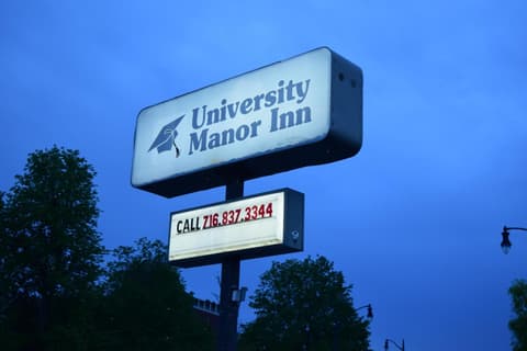 University Manor Inn