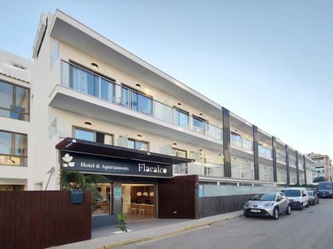Flacalco Hotel & Apartments, 