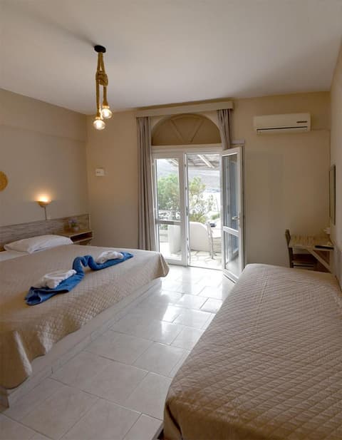 Kohili Kolibithra in Tinos