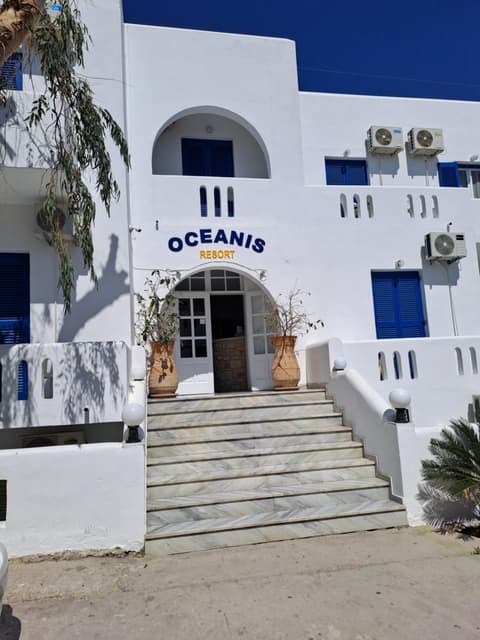 Oceanis Resort