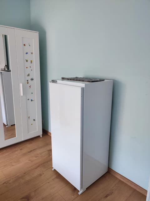 Chambre confortable avec un lit double à schaerbeek cle bleu