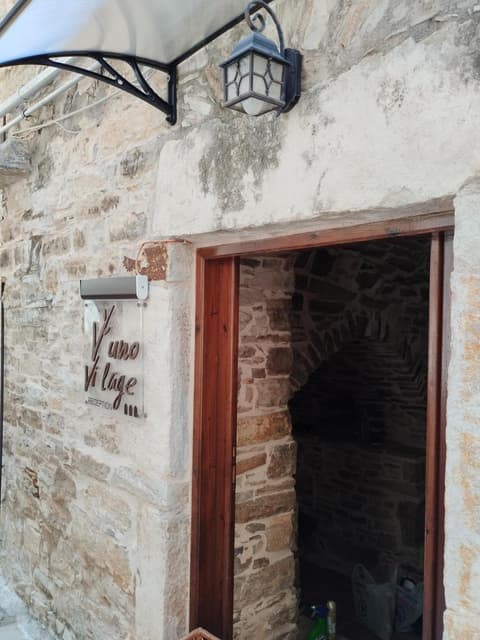 Vouno Village