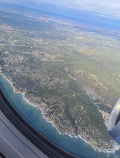 BARCELONA AIRPORT Mi COLIBRÍ