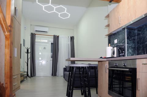 Thymios loft