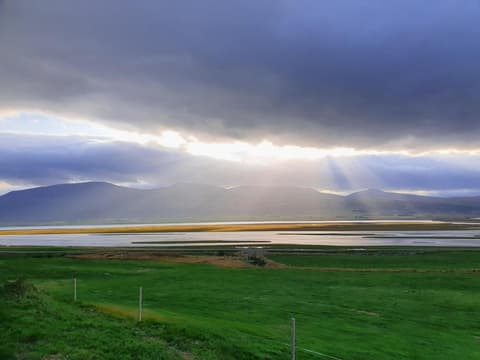 Helluland Guesthouse, 