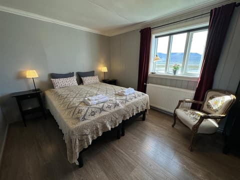 Helluland Guesthouse, 