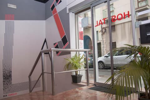 Be Ramblas Guest House