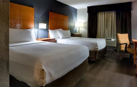 American Inn & Suites
