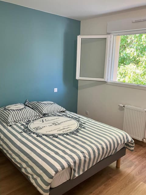 Chambre dans une maison en Colocation proche paris et Disney Room in shared house