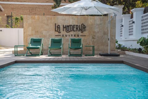 La Moderna Suites, 