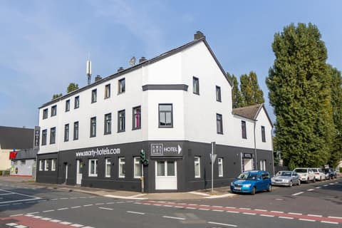 SMARTY Airport Cologne Hotel - KONTAKTLOSER SELF CHECK-IN