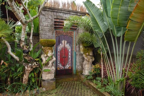 Ubud Suites Batuan