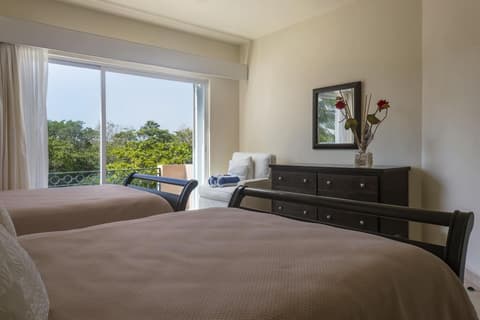 Rent Portobello Marina y Villas