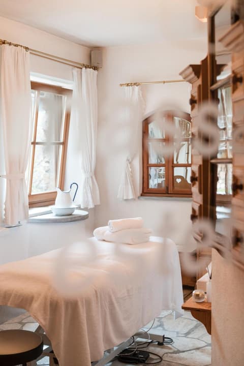 Al Plan, A mountain moving hotel