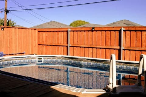 McKinley House Prime - Pool, Patio and Garage