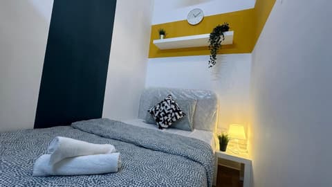 Blissful Partition Room in Bur Dubai Near Burjuman Metro