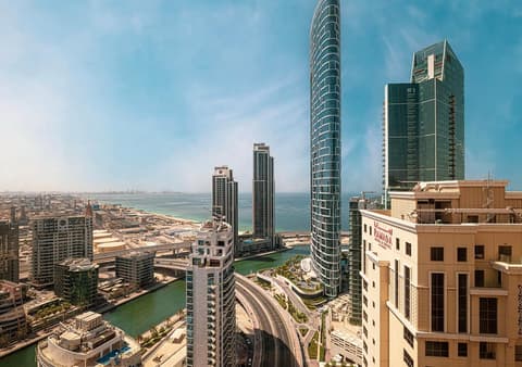 Luxury Beachfront 2Bd Apt, Shams, JBR
