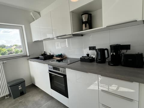 Aparts House - Balkon-WiFi-Kitchen