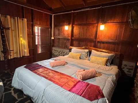 Riverside Retreat Sukhothai Guest House