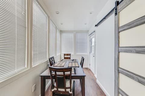 In the Heart of Haight Ashbury 5 Bedroom House