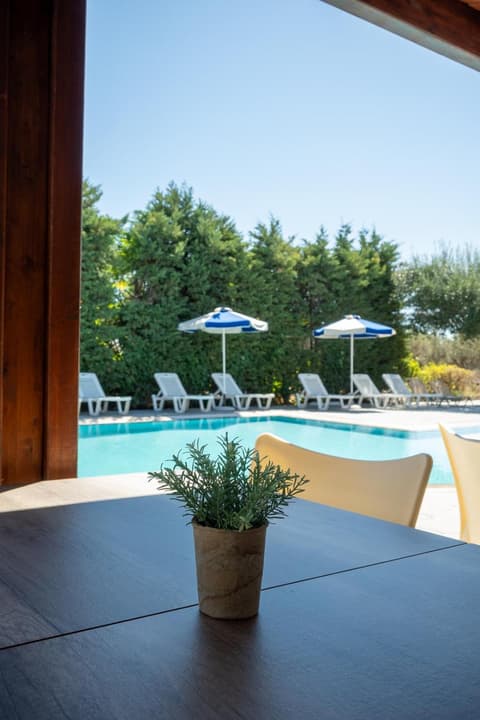 Triantafillas Suites