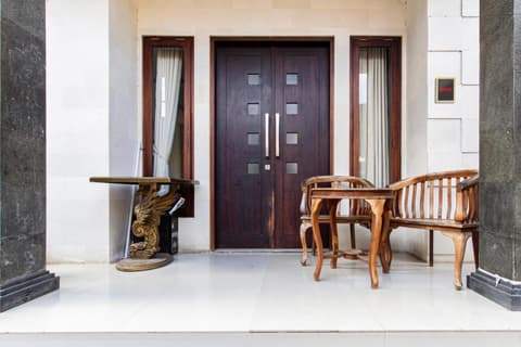 SN Guest House Near Trans Studio Mall