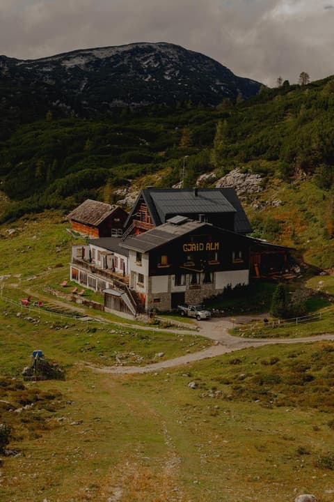 Gjaid-Alm 1739m am Dachstein-Only Accessible by Cable Car