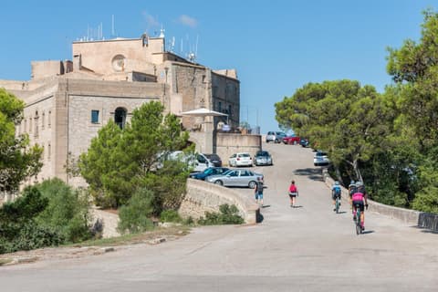 Petit Hotel Hostatgeria Sant Salvador
