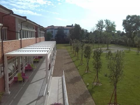 Eliopoli Beach Hostel & Restaurant