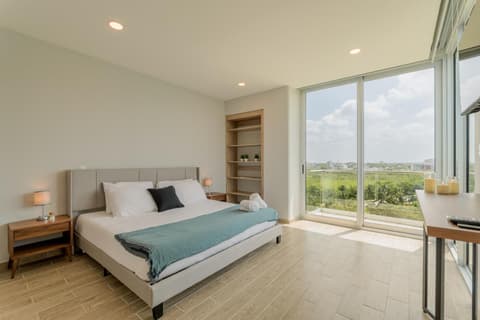 EHDEN Vacation Suites Puerto Cancún