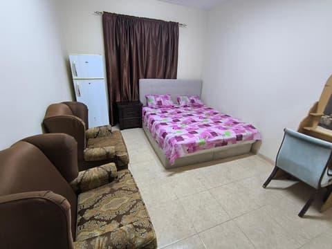 Rooms opposite mega mall in telephone shops roundabout flat no 203