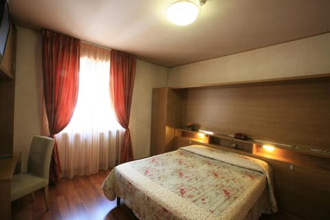 Hotel Roma, 