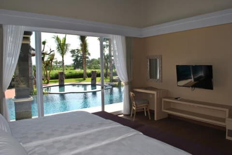 Kori Maharani Villas - Lagoon Pool Access 3