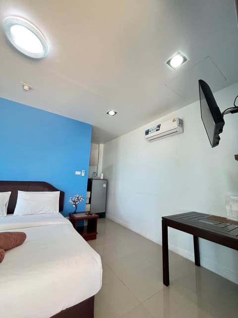 Maenam Villa Hotel