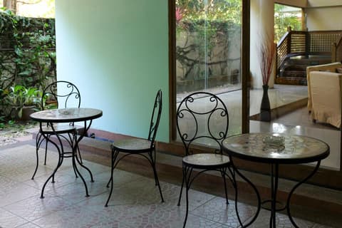 โรงแรมมูนแอนด์ซัน Moon and Sun Hotel