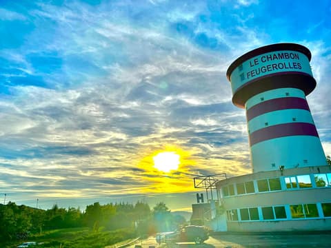 HOTEL De La Tour Saint Etienne SUD