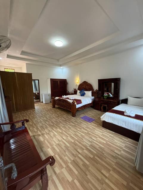 Kampheak Roath Bungalows